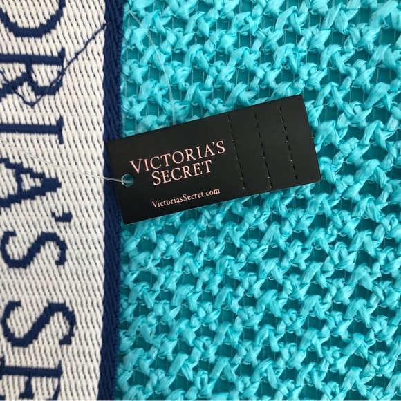 VICTORIA'S SECRET NWT Aqua Blue Crochet Straw Tote - Picture 2 of 4